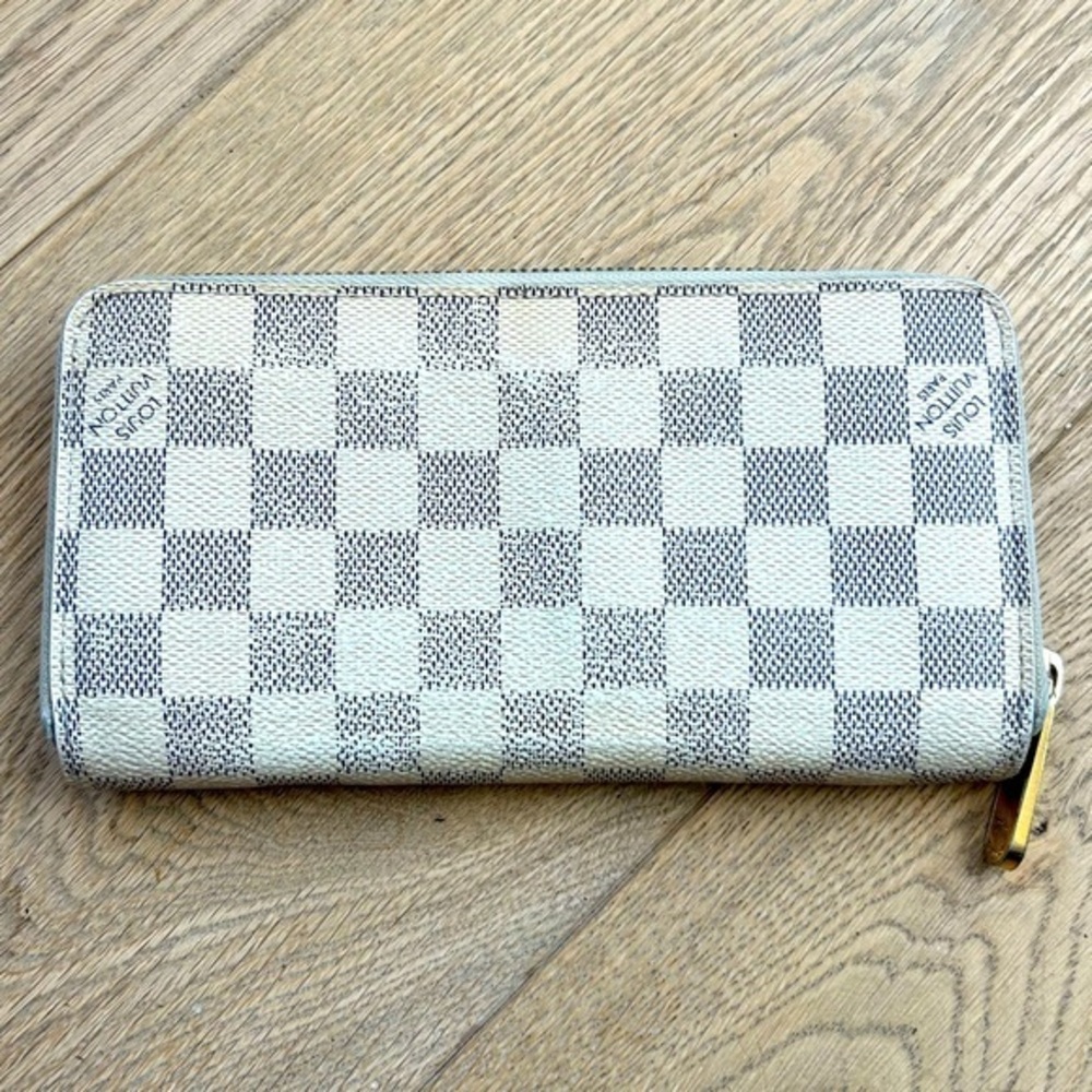🙌SOLD🙌LV🖤Damier Azur Insolite Wallet